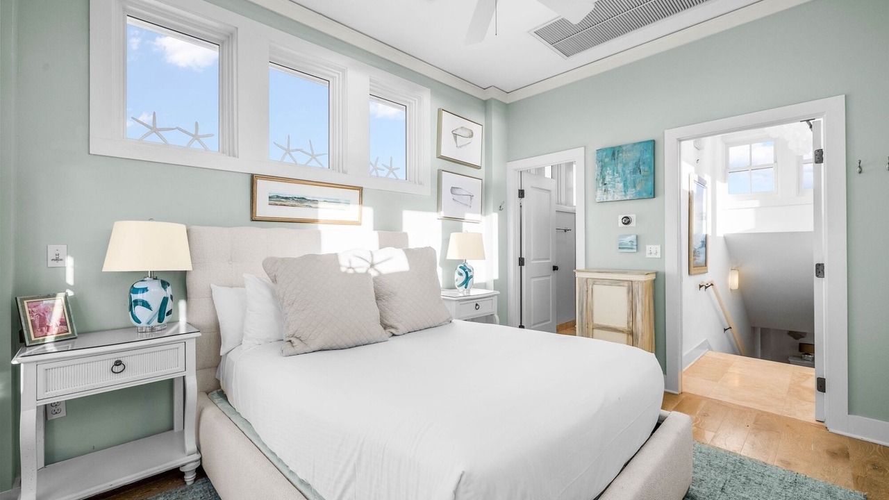 Photo of Bedroom in Gulf District