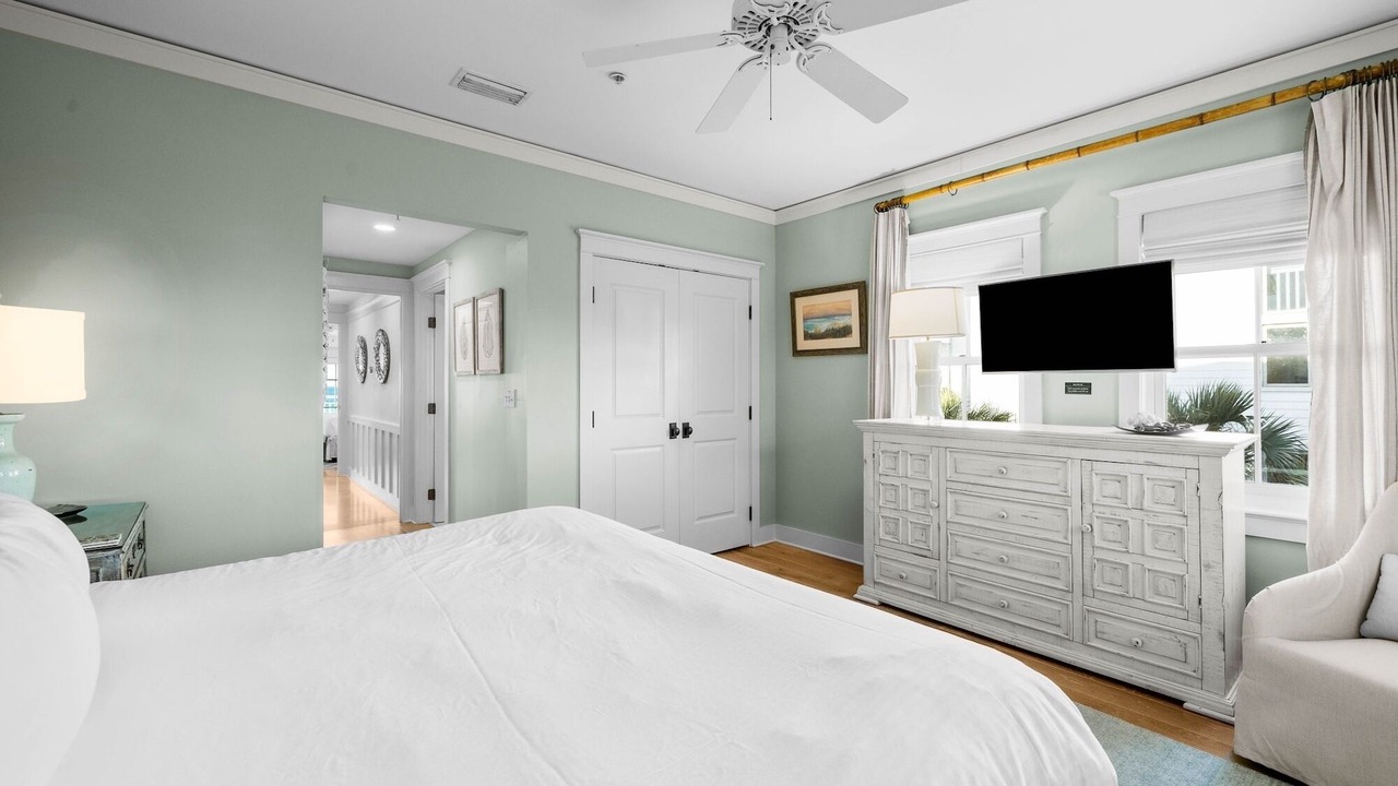 Photo of Bedroom in Gulf District