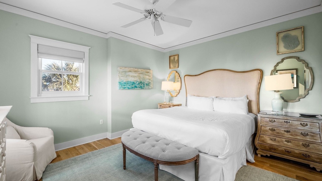 Photo of Bedroom in Gulf District