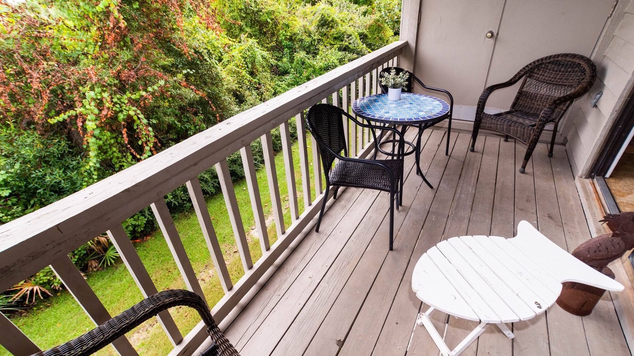 Photo of Patio Balcony in Cassine Village