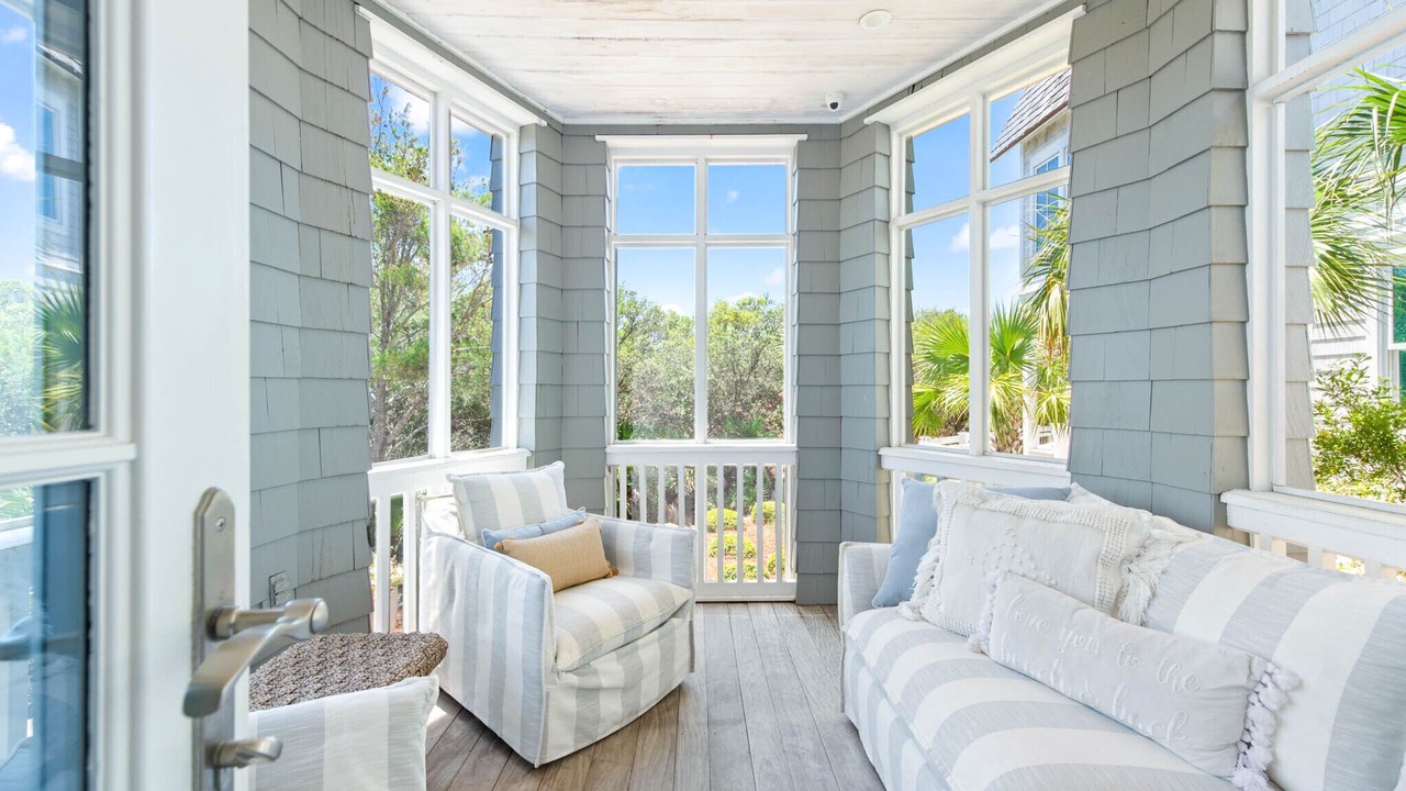 Photo of Livingroom in WaterSound Beach
