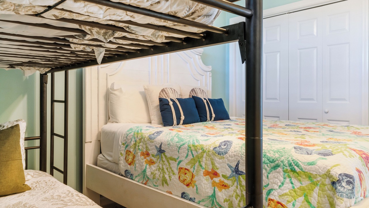 Photo of Bedroom in Holiday Isle