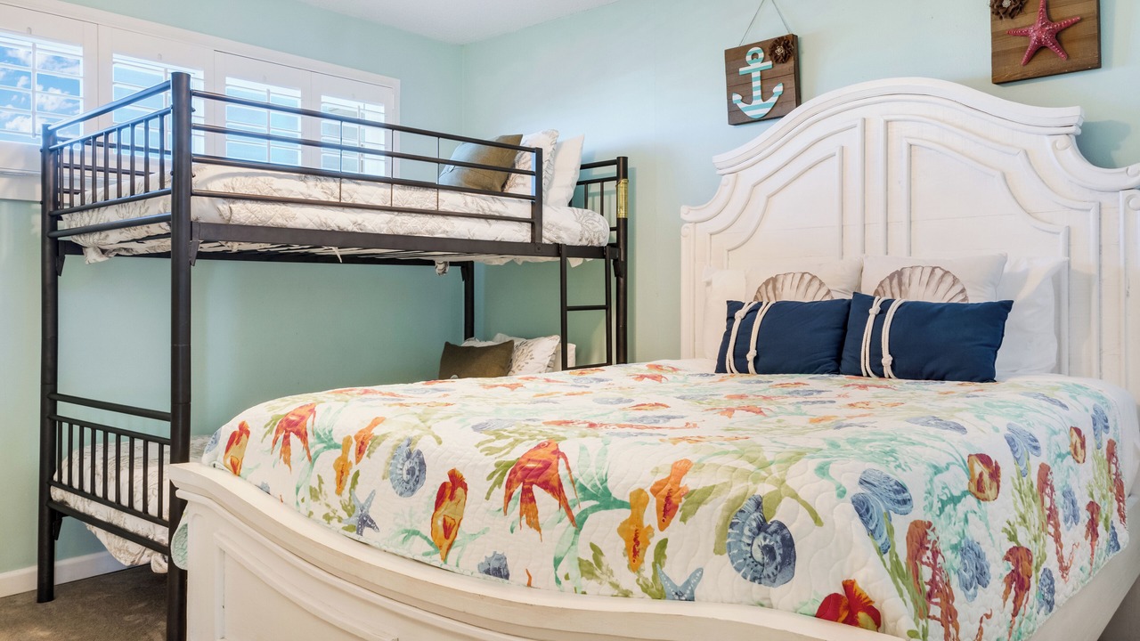 Photo of Bedroom in Holiday Isle