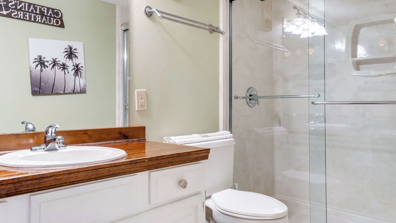 Photo of Bathroom in Holiday Isle