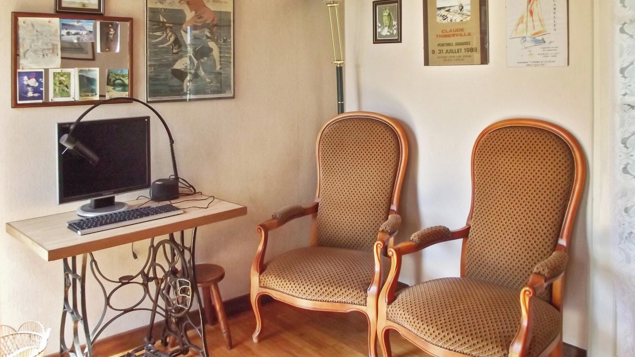 Photo of Livingroom in Tredrez-Locquemeau