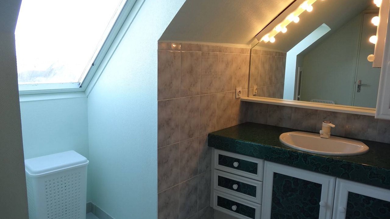 Photo of Bathroom in Tregastel