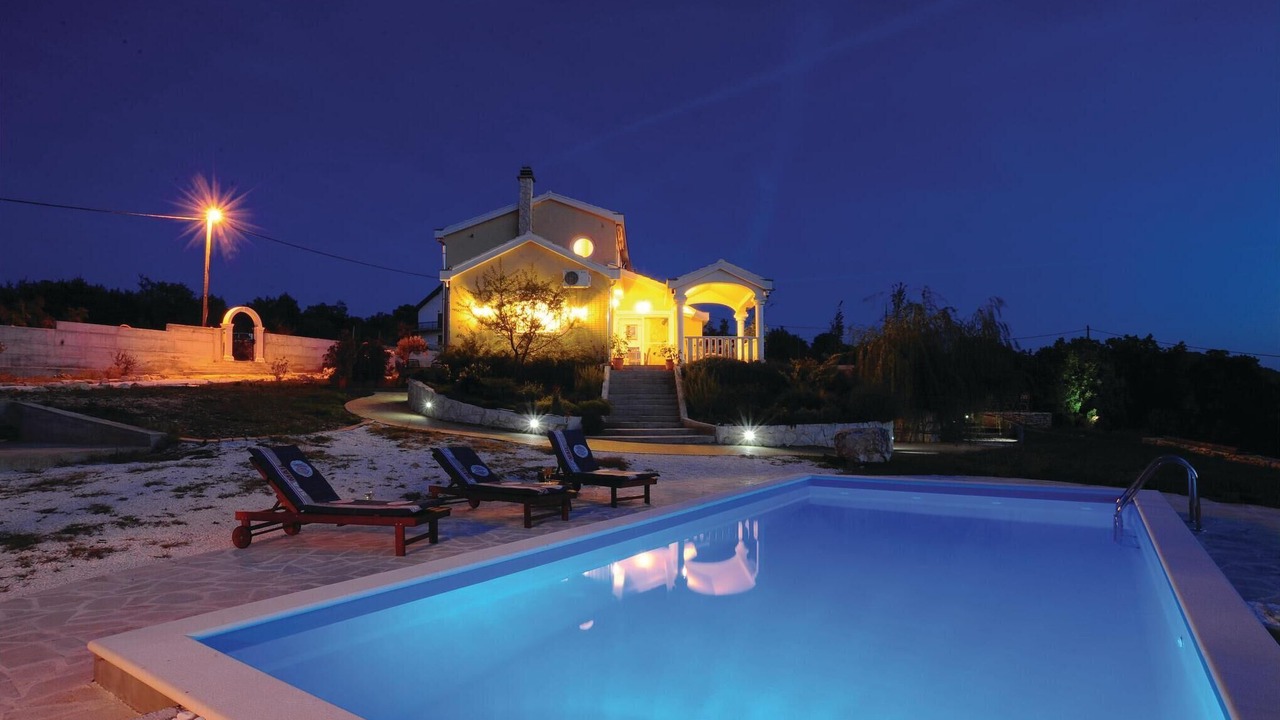 Photo of Outdoor in Drnis