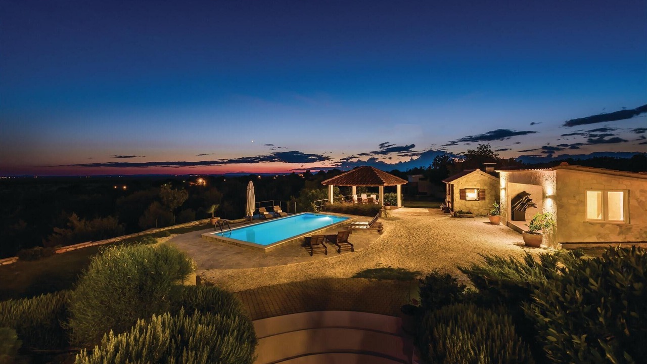 Photo of Outdoor in Drnis