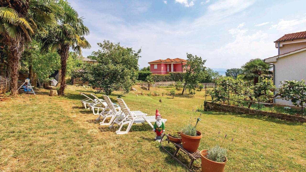 Photo of Outdoor in Ika