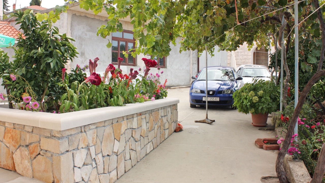 Photo of Outdoor in Sumartin