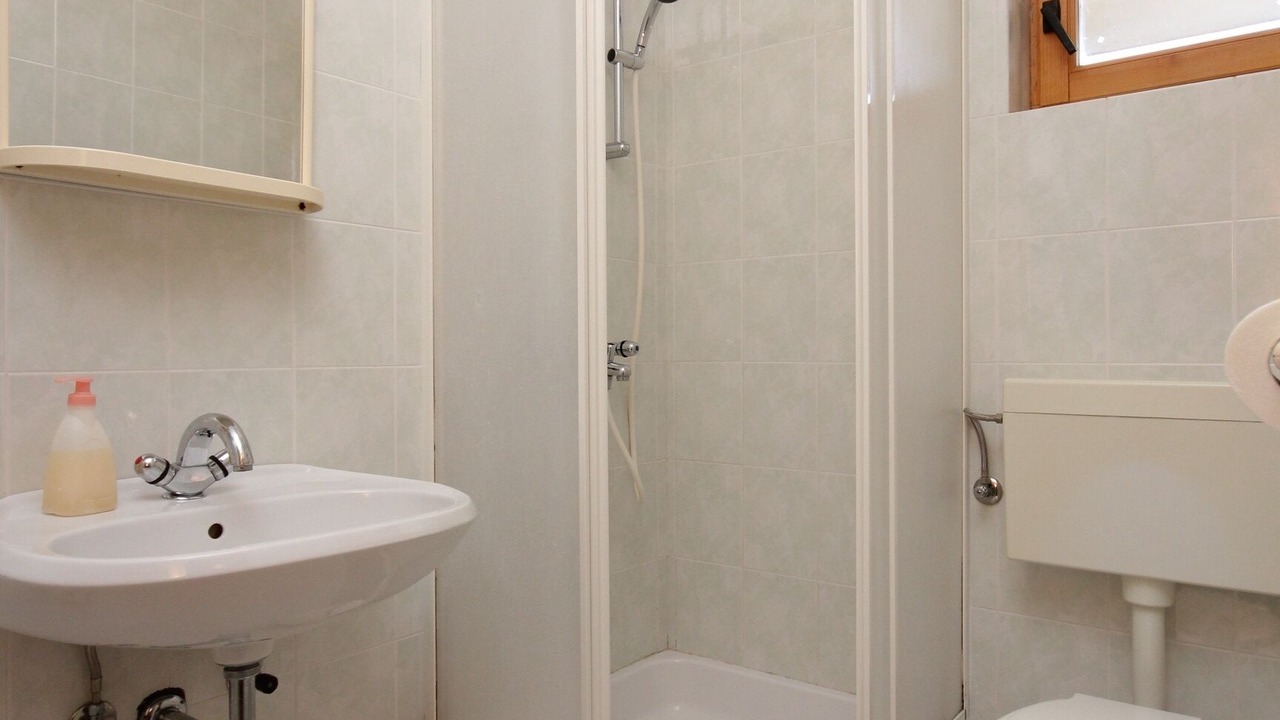 Photo of Bathroom in Vis
