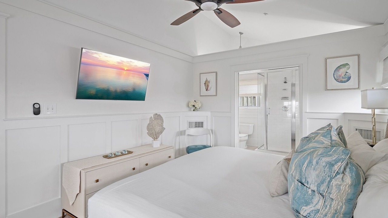 Photo of Bedroom in Beach District