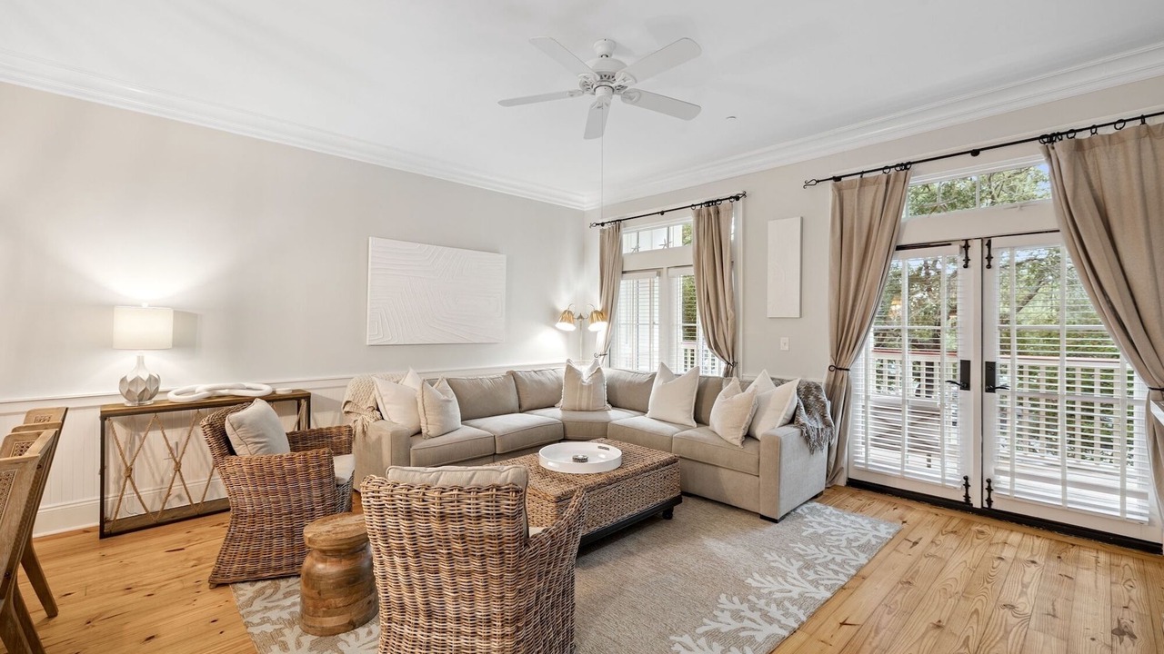 Photo of Livingroom in Beach District