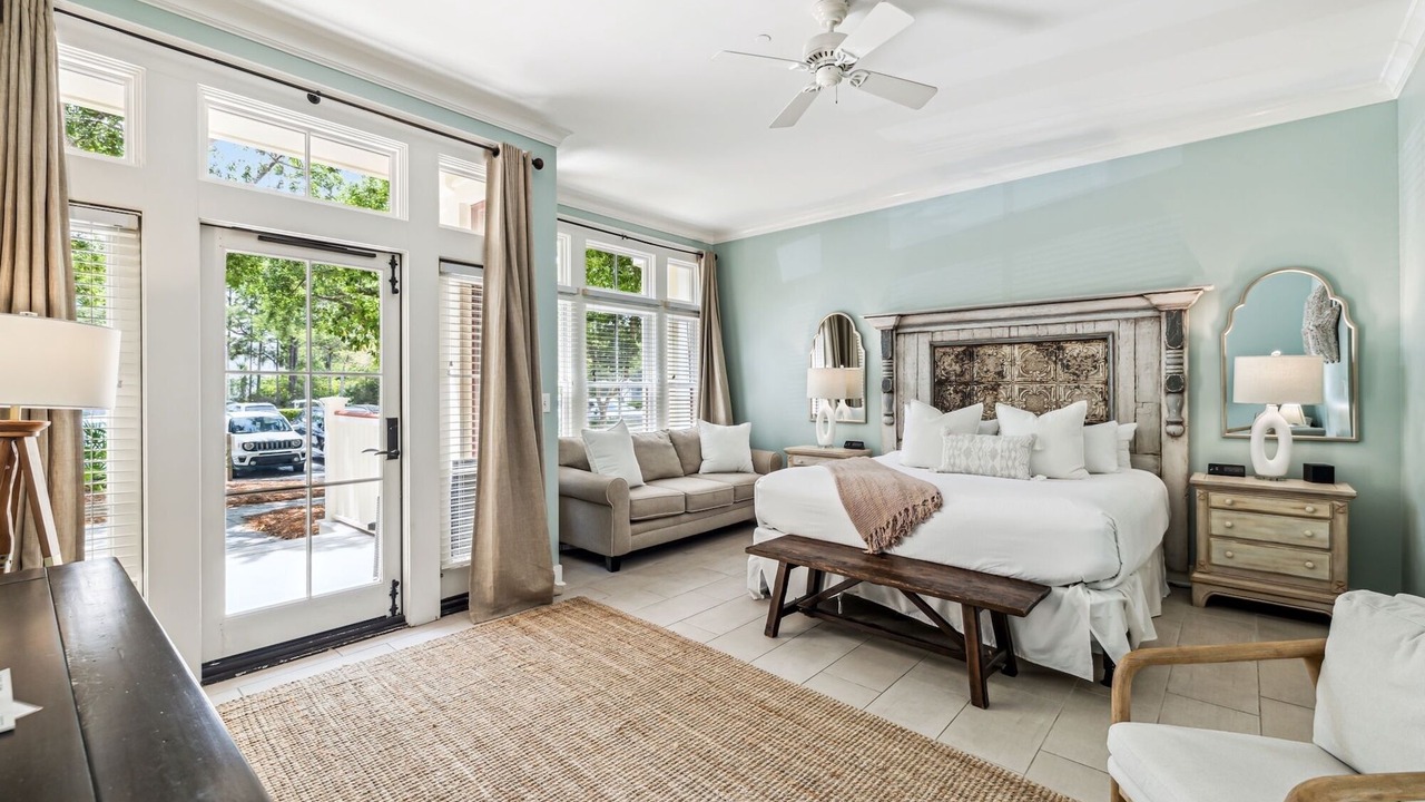 Photo of Bedroom in Beach District