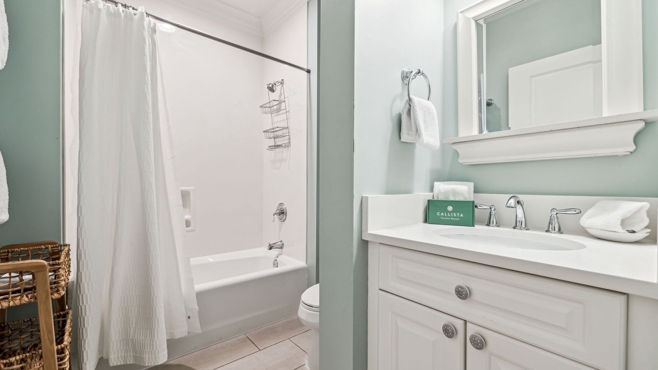 Photo of Bathroom in Beach District