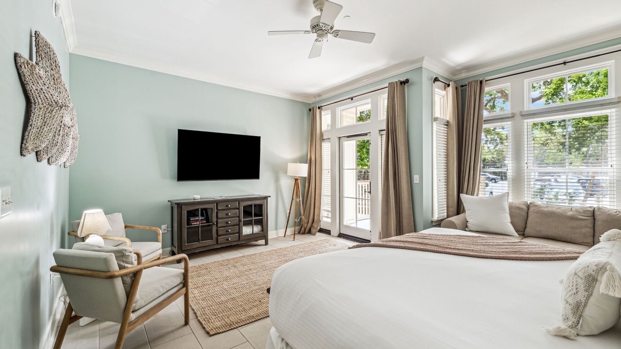 Photo of Bedroom in Beach District