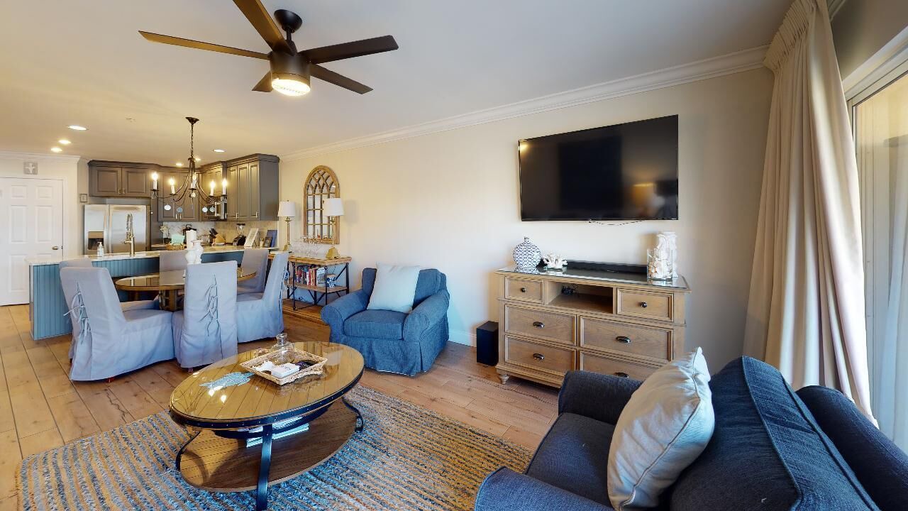 Photo of Livingroom in Miramar Beach