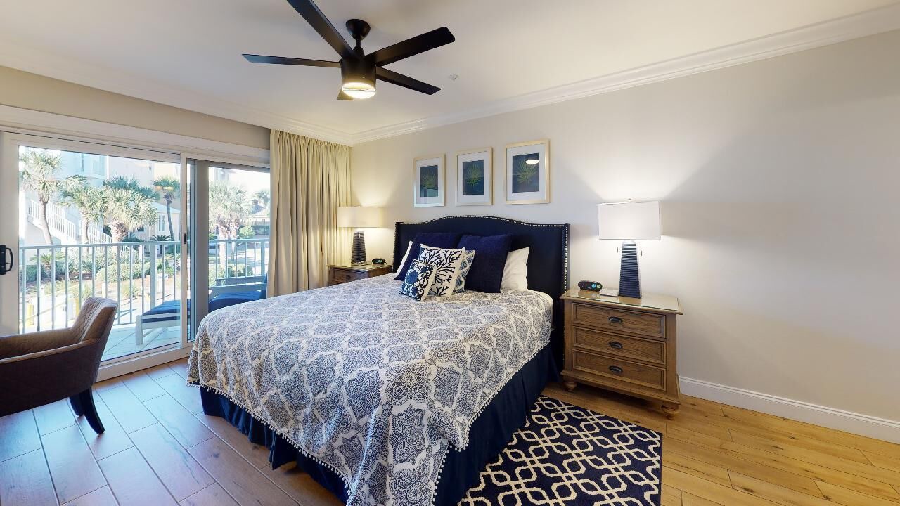 Photo of Bedroom in Miramar Beach