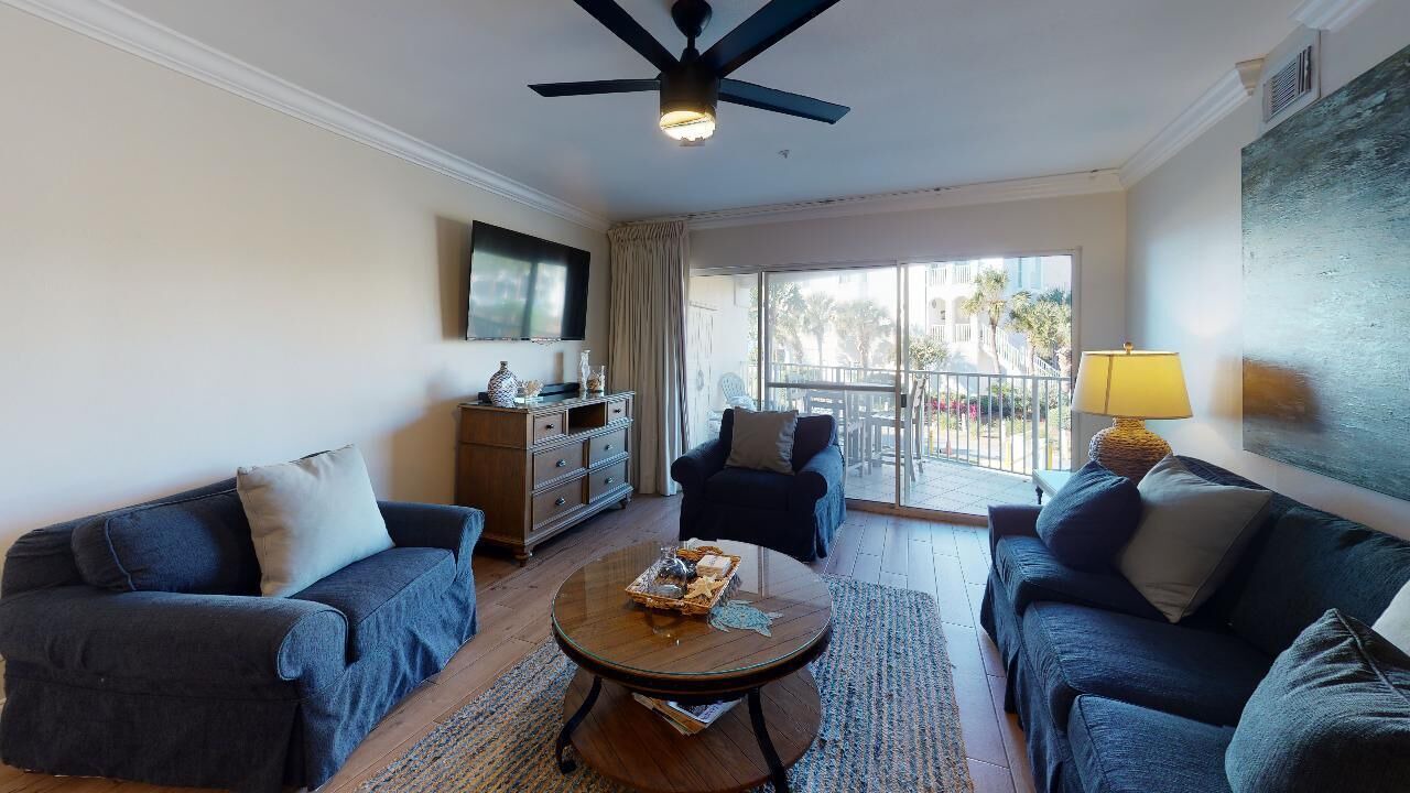 Photo of Livingroom in Miramar Beach