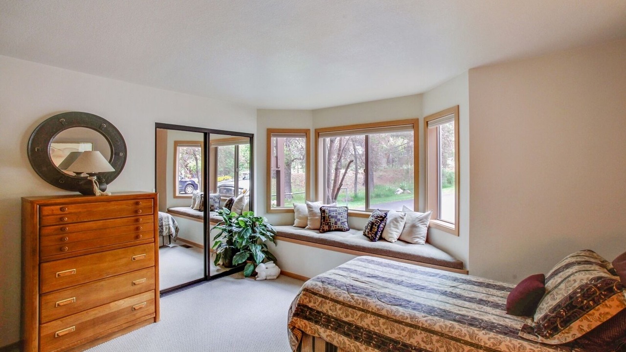 Photo of Bedroom in Sunriver