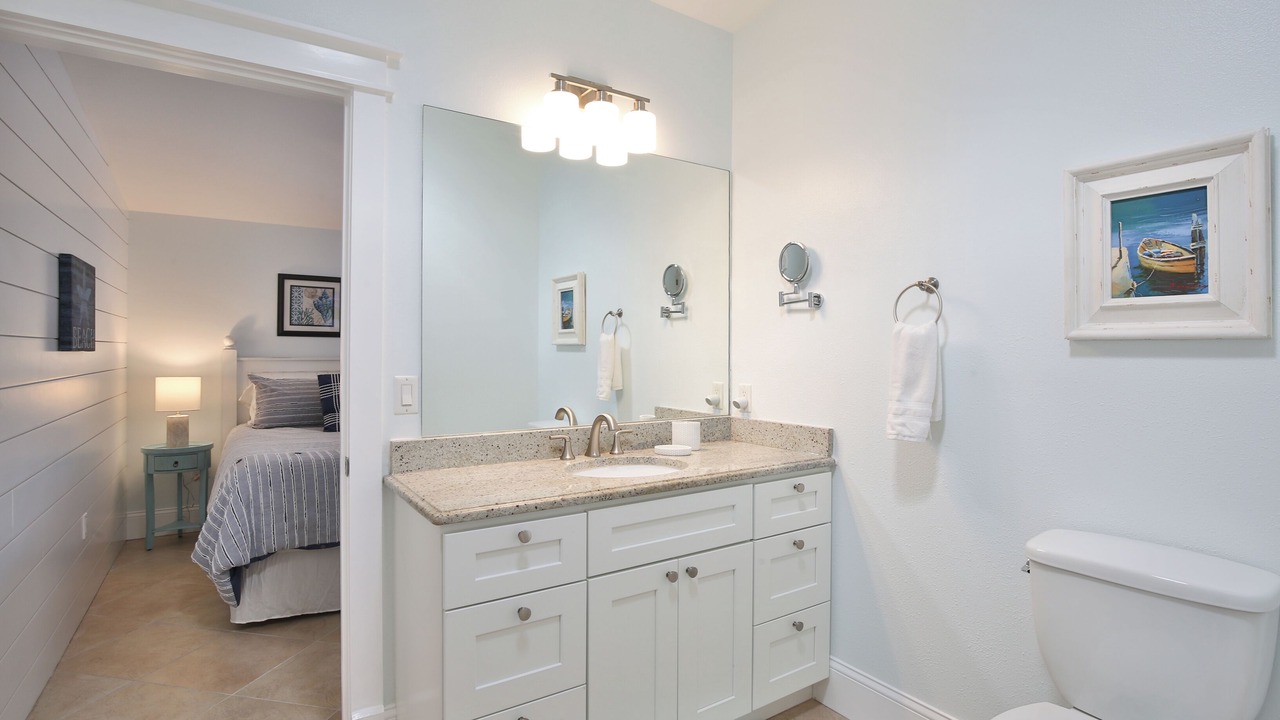 Photo of Bathroom in Holmes Beach