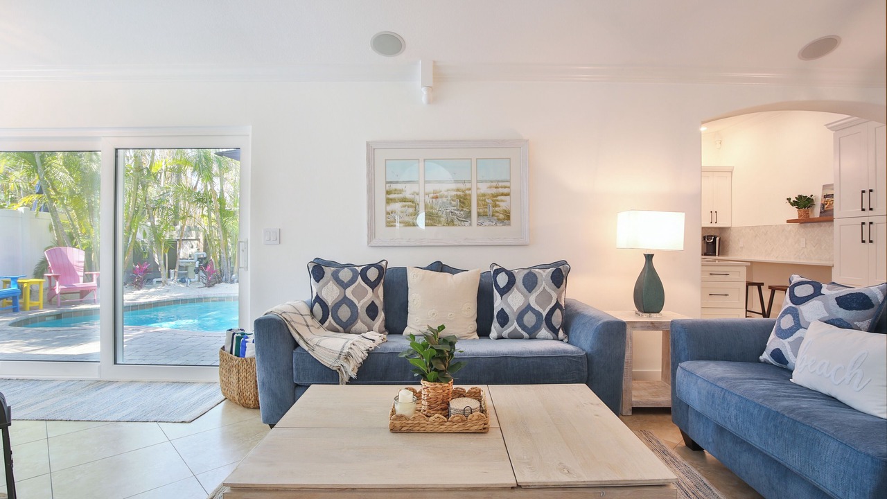 Photo of Livingroom in Holmes Beach
