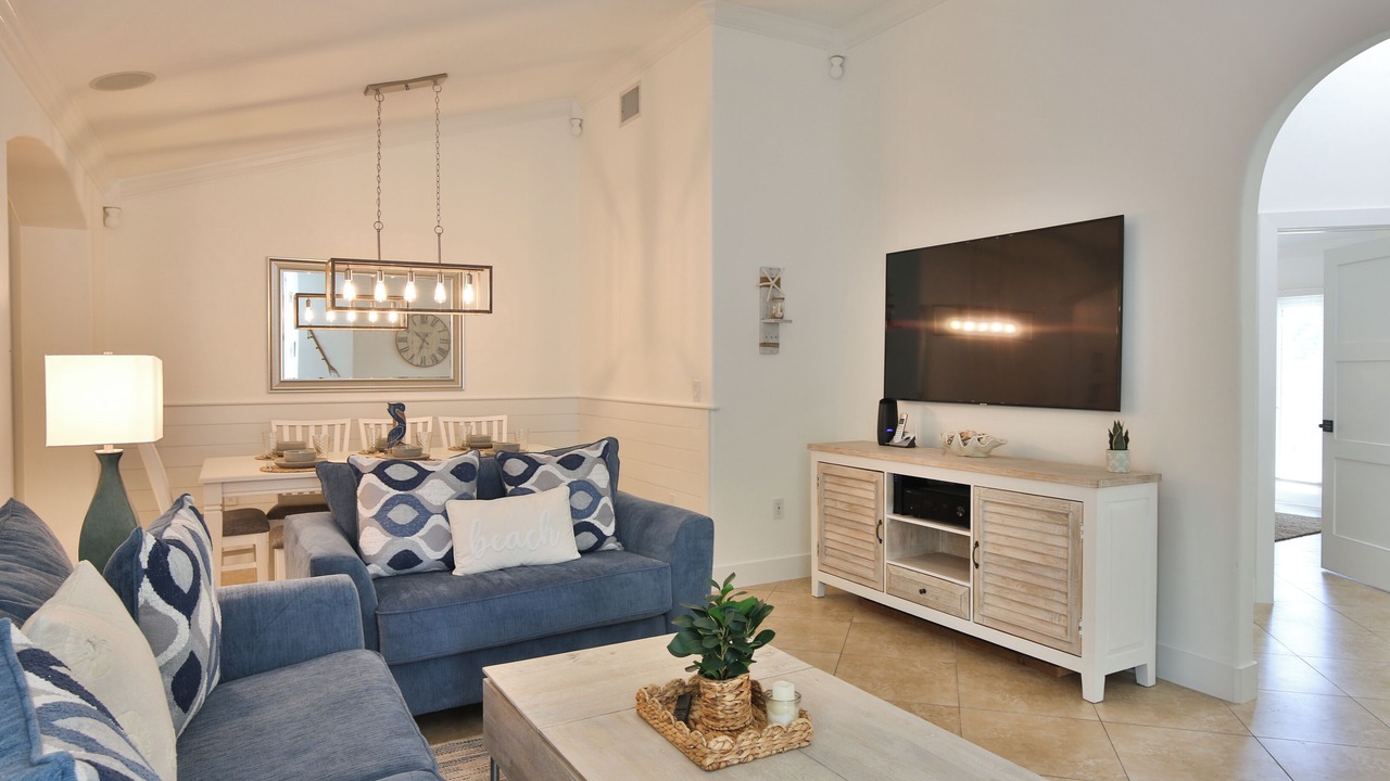 Photo of Livingroom in Holmes Beach