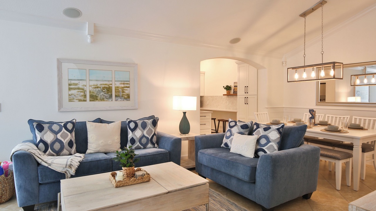 Photo of Livingroom in Holmes Beach