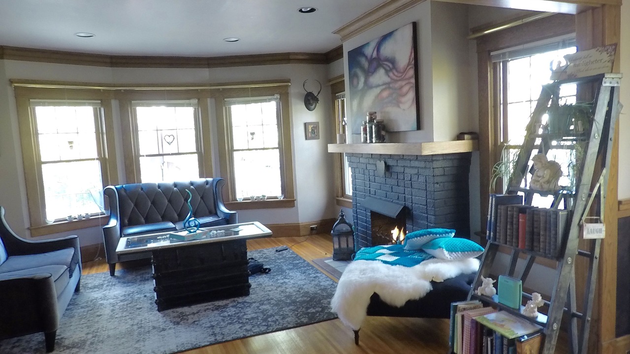 Photo of Livingroom in Lakeview
