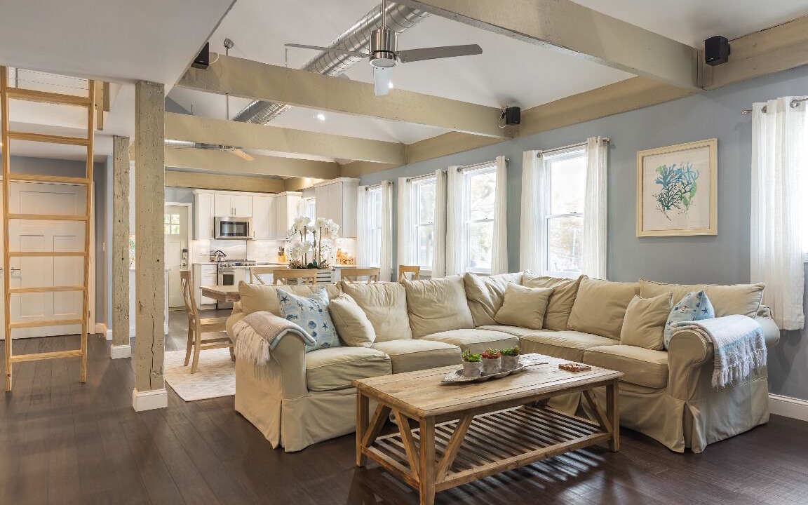Photo of Livingroom in Marblehead