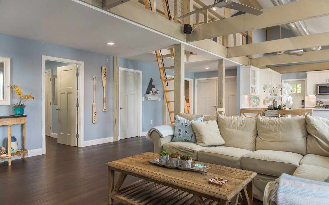 Photo of Livingroom in Marblehead