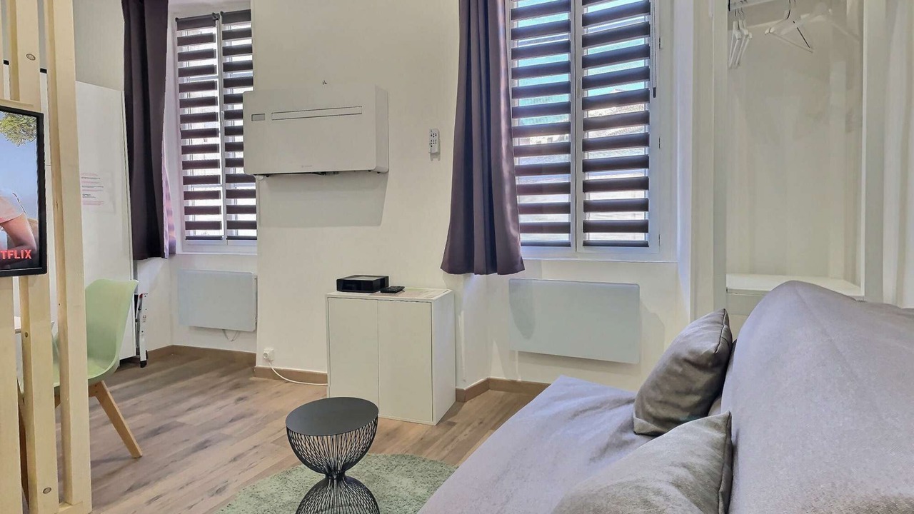 Photo of Bedroom in Avignon City Centre