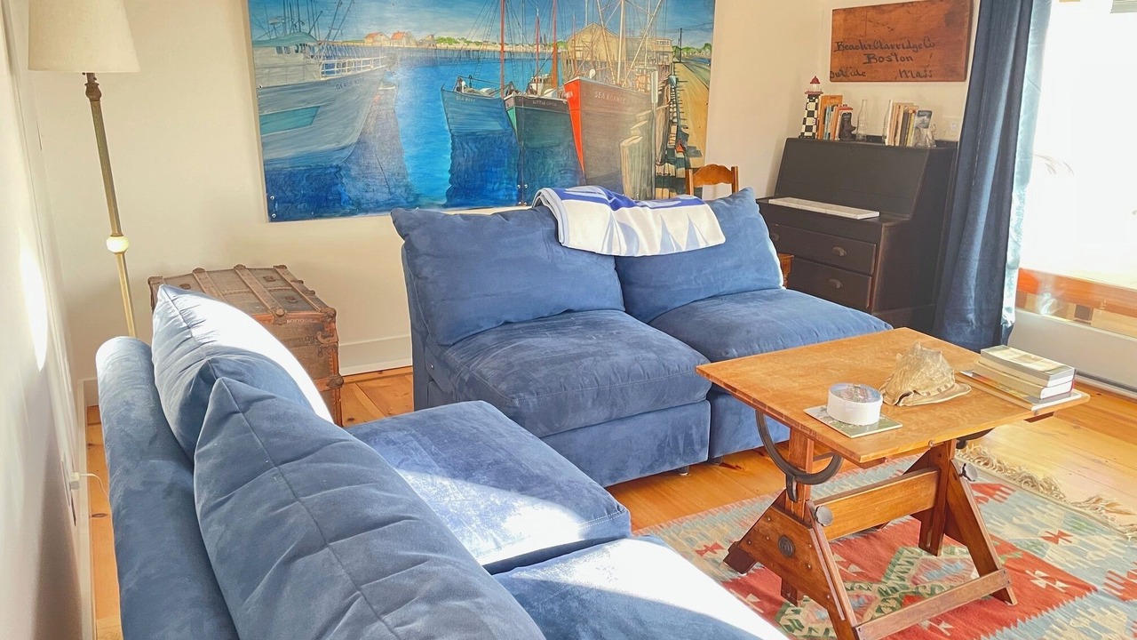 Photo of Livingroom in North Truro