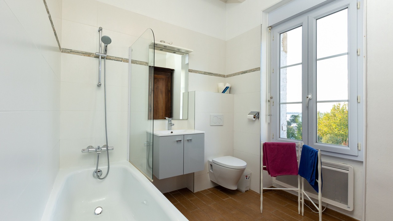 Photo of Bathroom in Saint-Jacut-de-la-Mer
