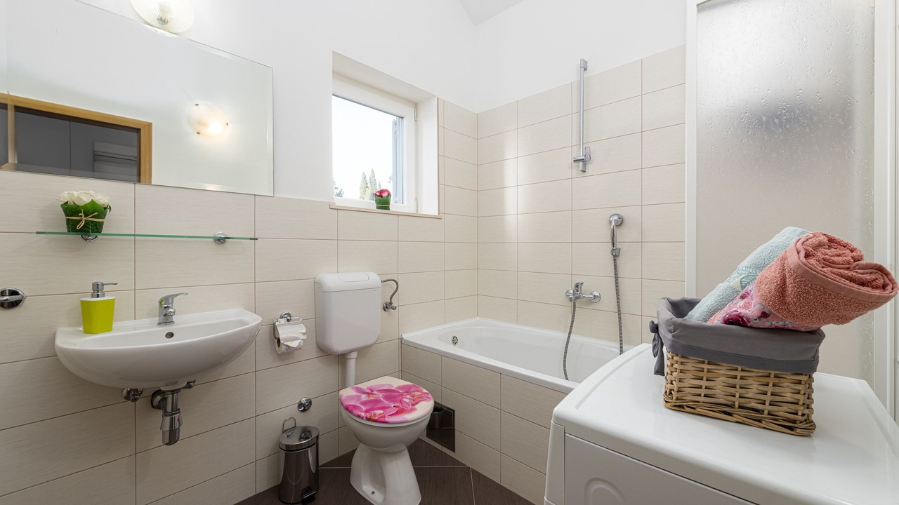 Photo of Bathroom in Cavtat