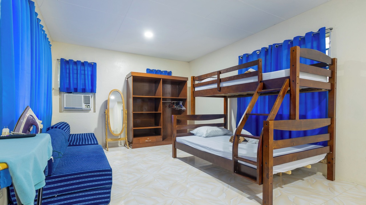 Photo of Bedroom in Looc
