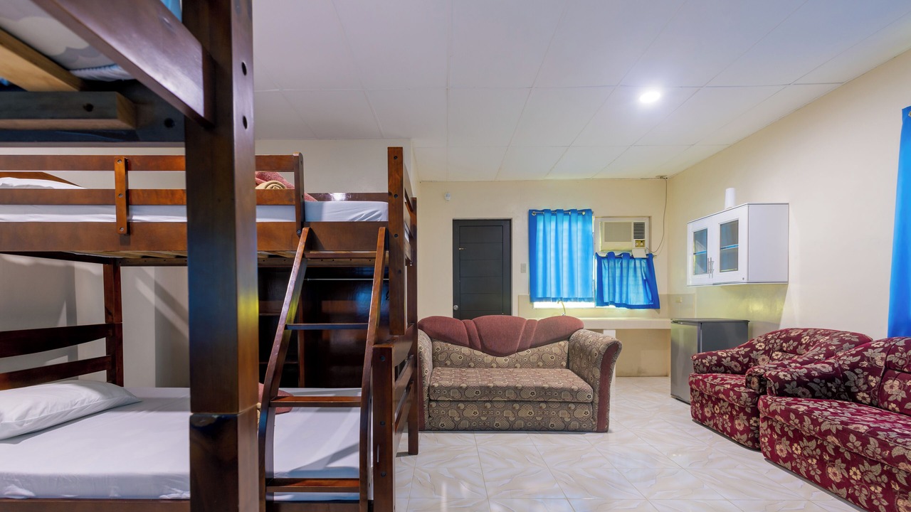Photo of Bedroom in Looc