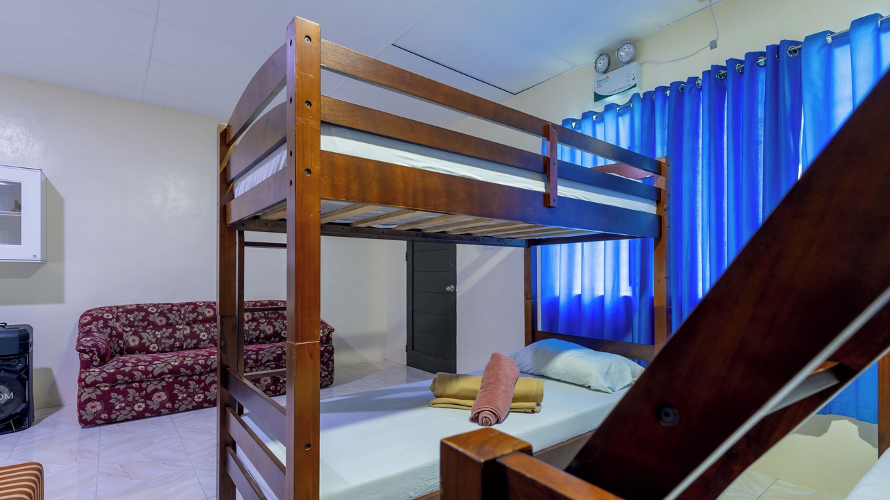 Photo of Bedroom in Looc