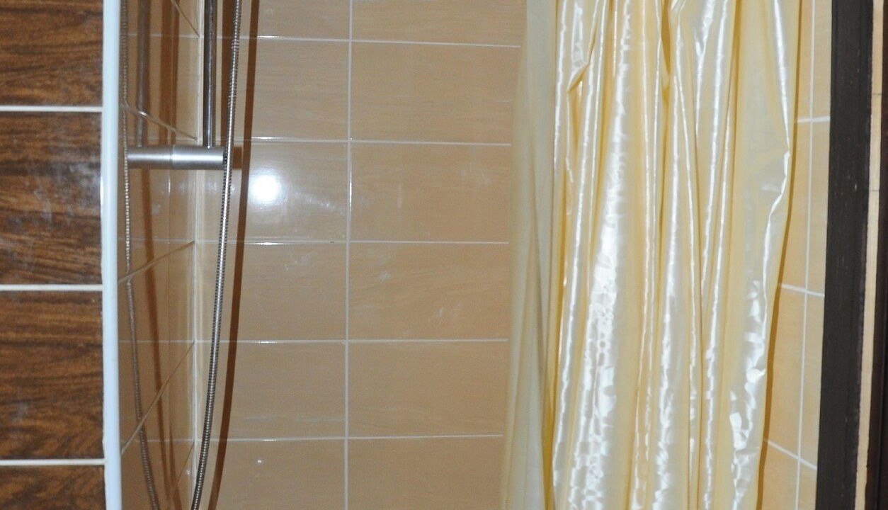 Photo of Bathroom in Corniche Road-Dahar