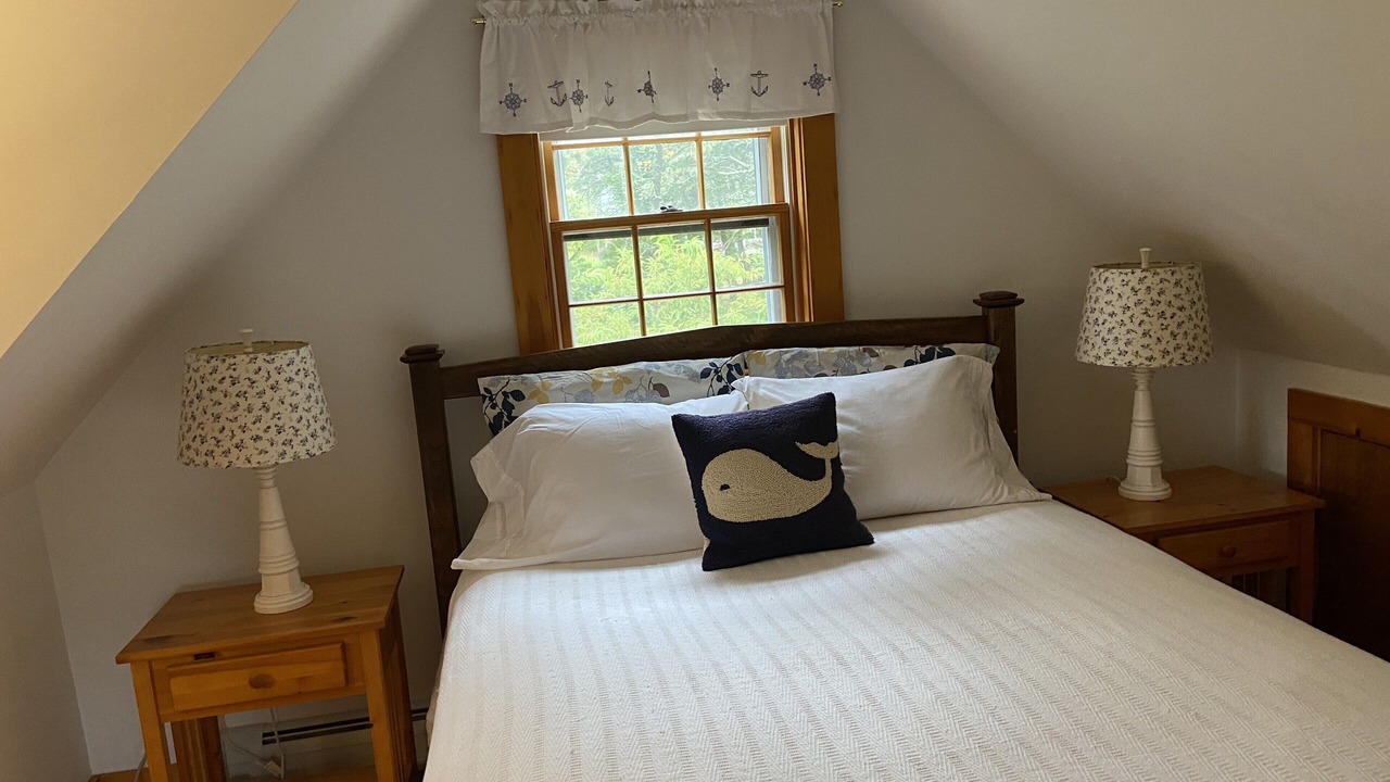 Photo of Bedroom in Eel Point