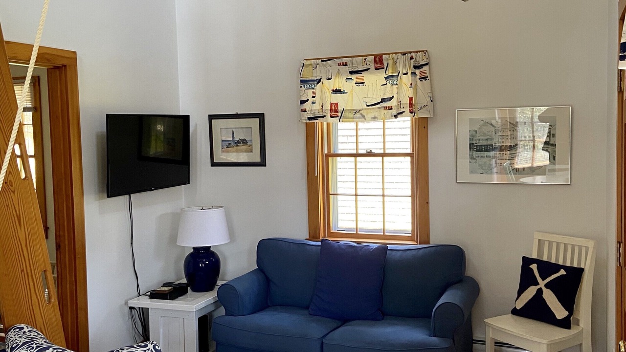 Photo of Livingroom in Eel Point