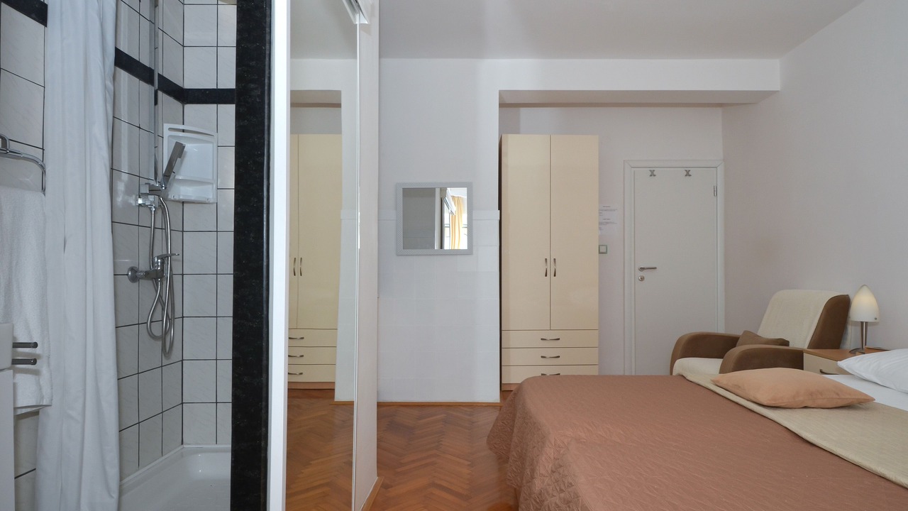 Photo of Bedroom in Okrug Gornji