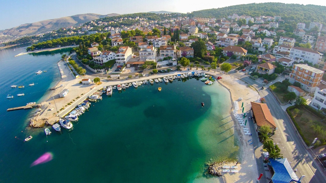 Photo of Others in Okrug Gornji