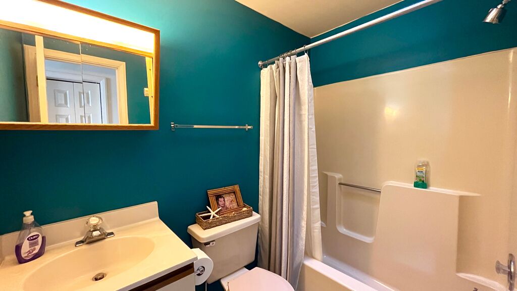 Photo of Bedroom in Colonial Beach