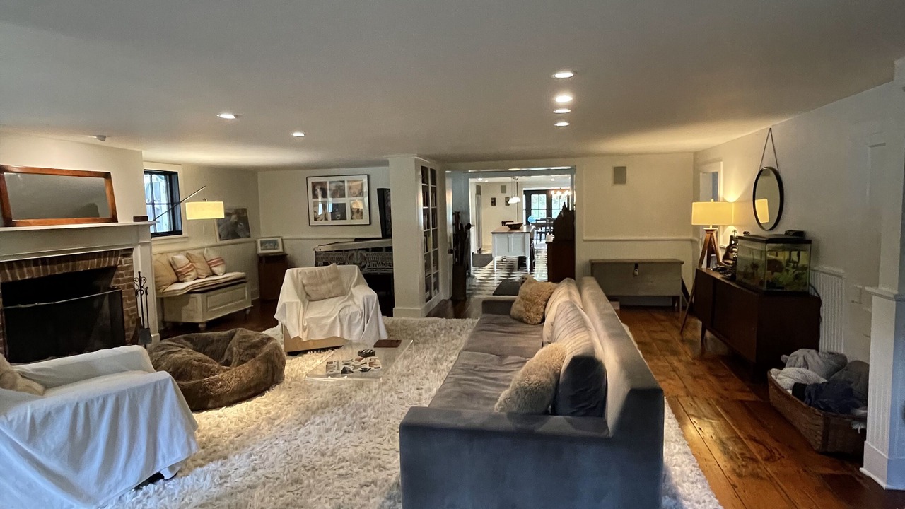 Photo of Livingroom in Canaan