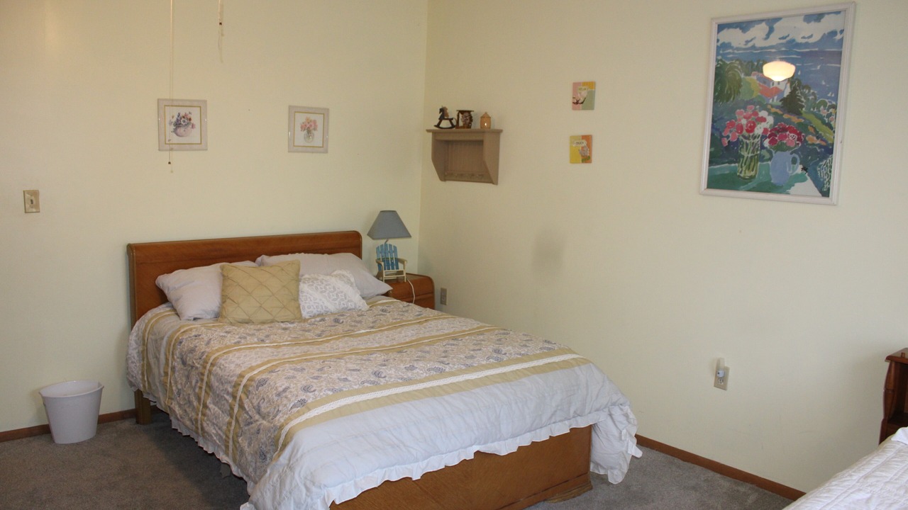 Photo of Bedroom in Town of Lysander