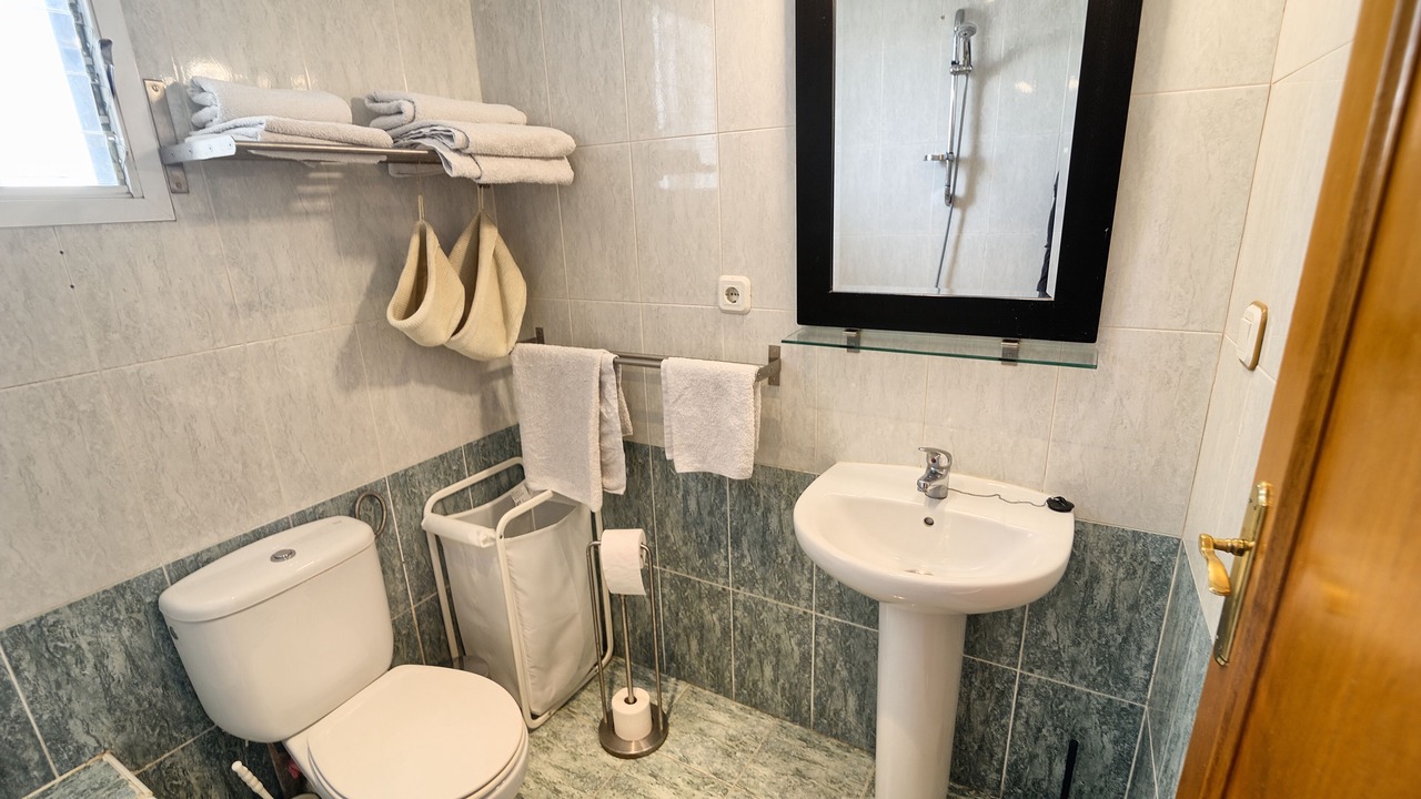 Photo of Bathroom in Extramurs