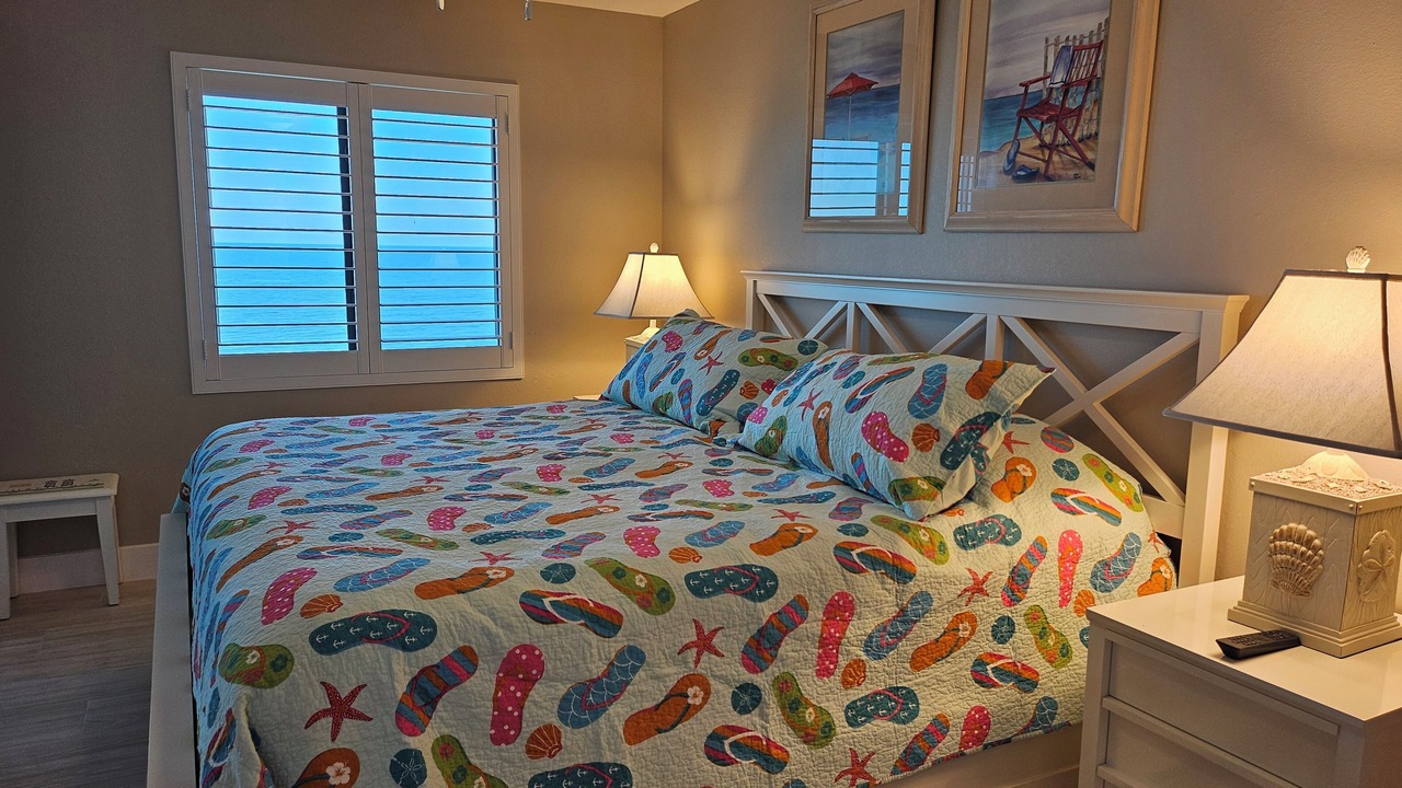 Photo of Bedroom in Mid Island