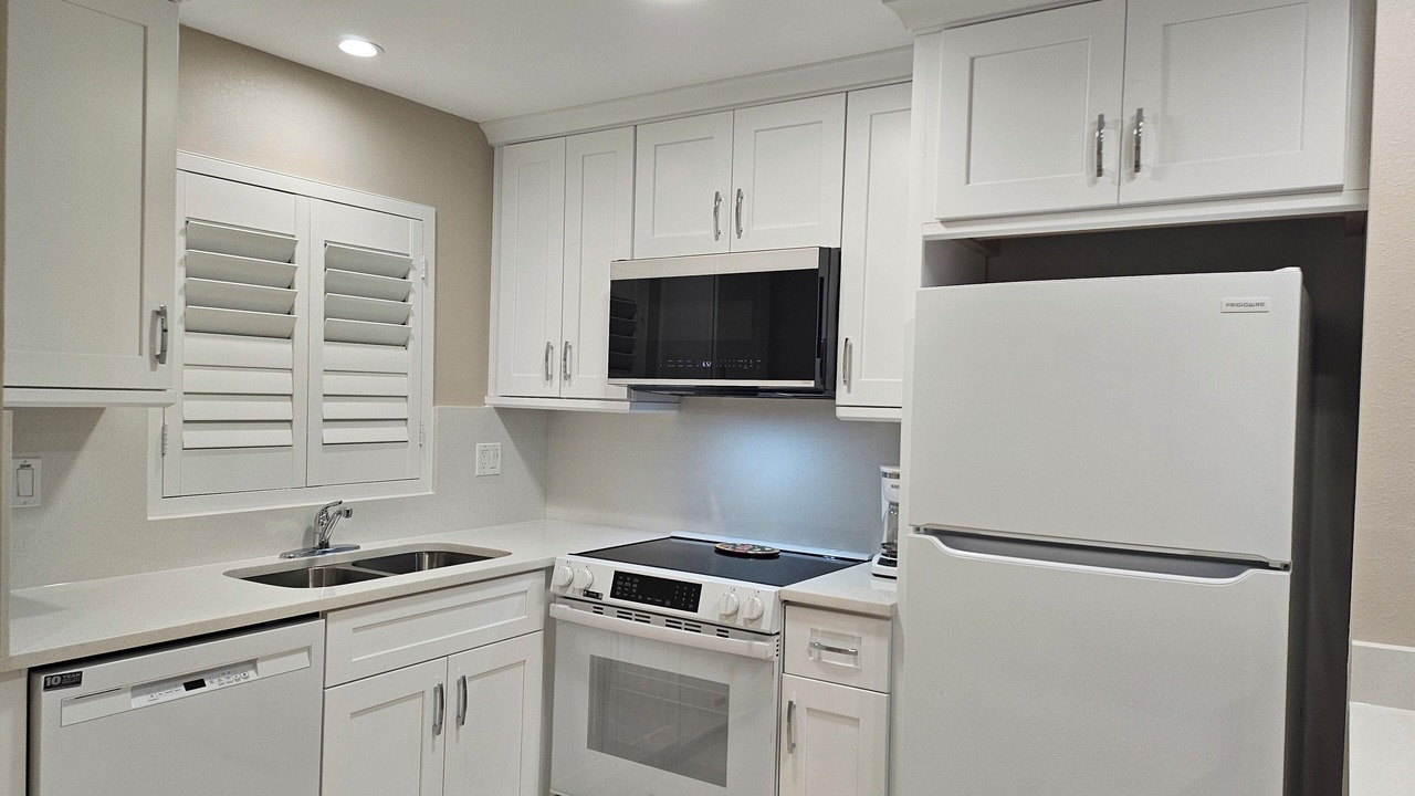 Photo of Kitchen in Mid Island