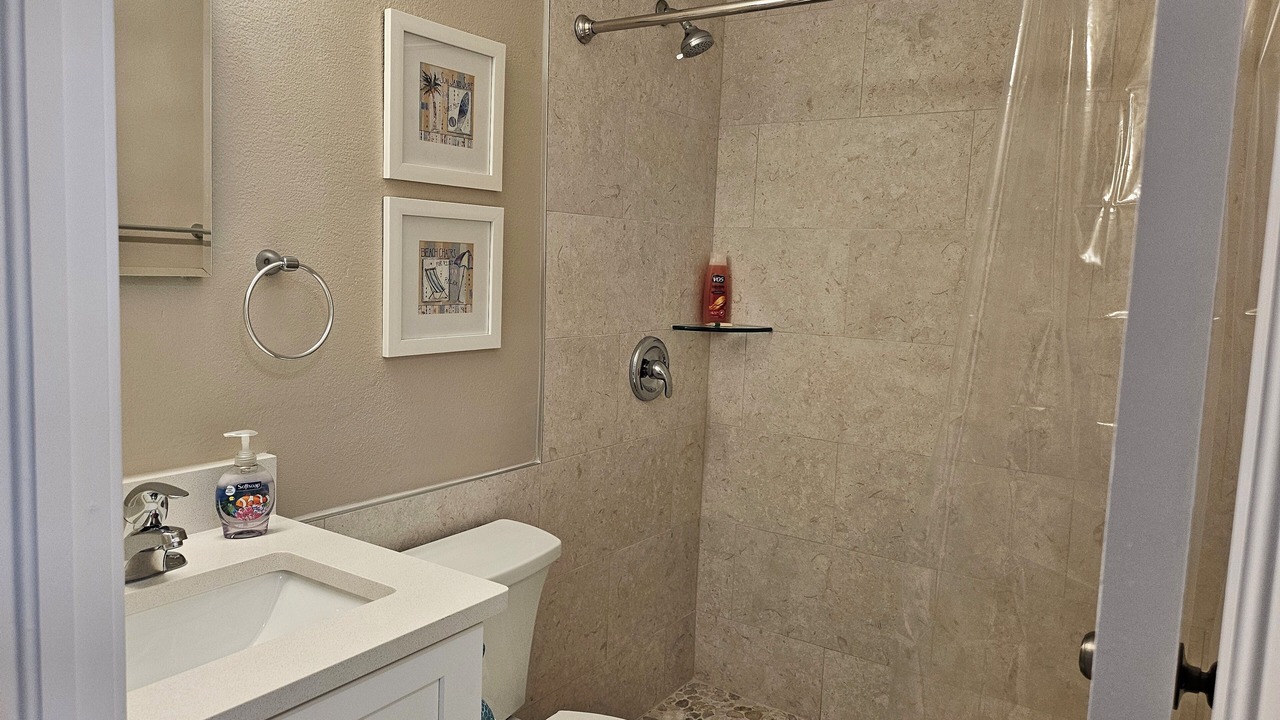 Photo of Bathroom in Mid Island